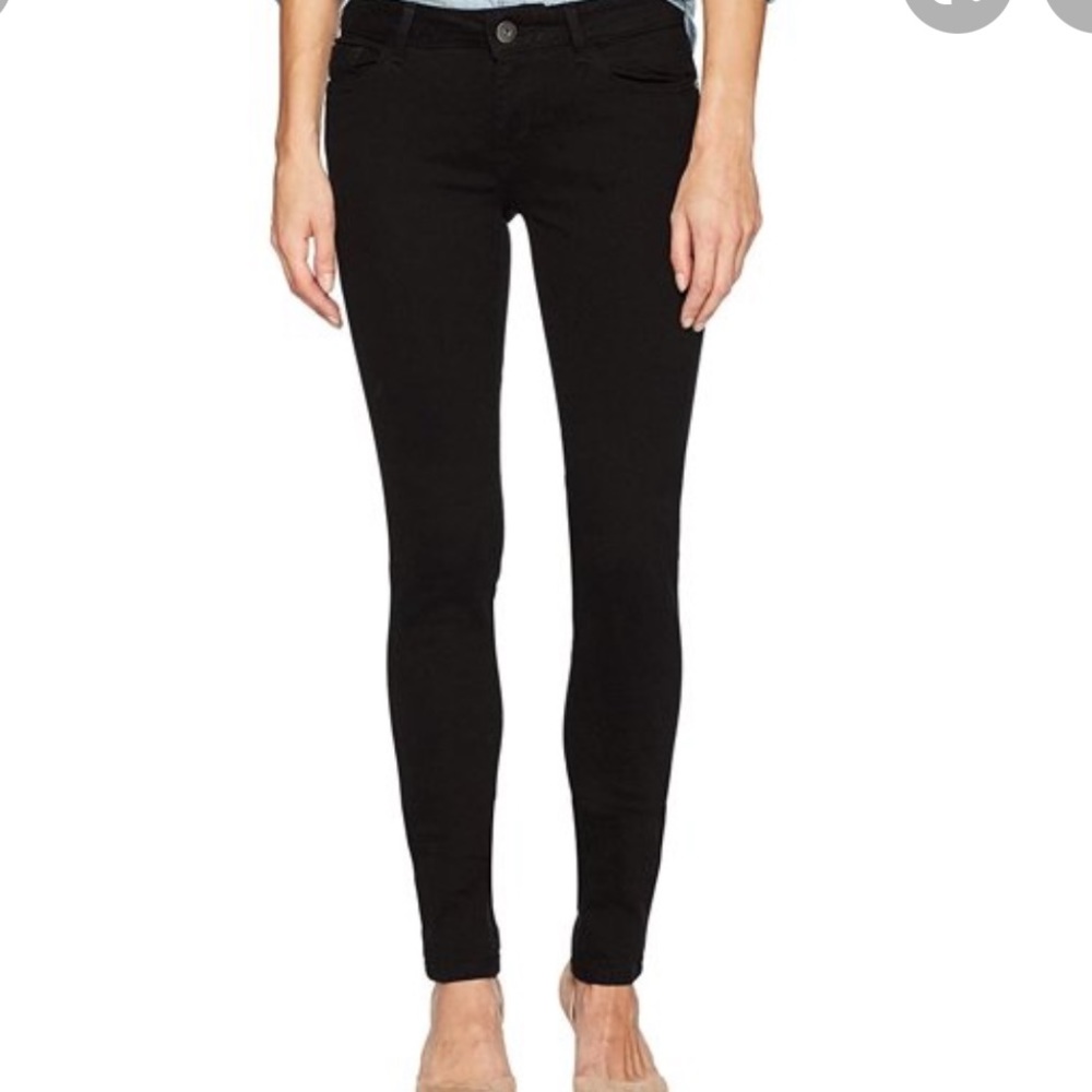Black skinny jeans